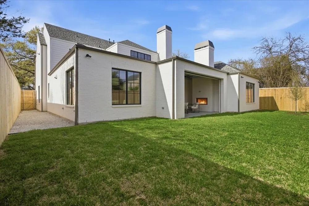 6804 Santa Maria Lane Dallas, TX 75214