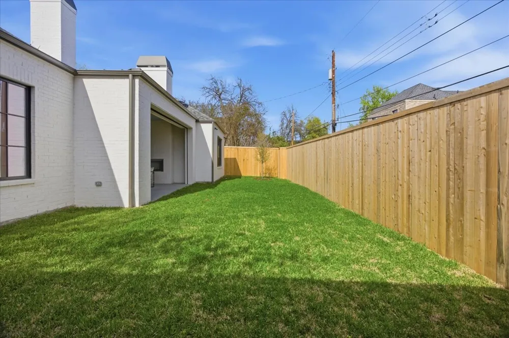 6804 Santa Maria Lane Dallas, TX 75214