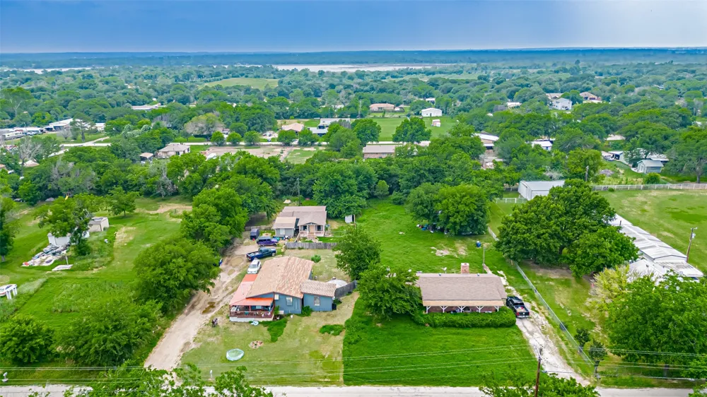 291 County Road 4858 Newark, TX 76071
