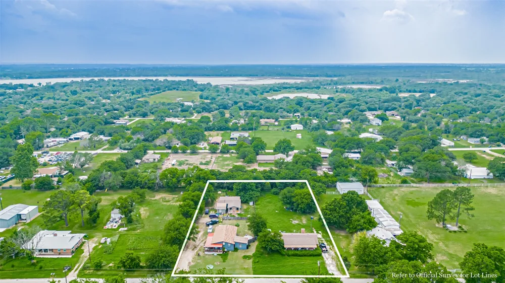 291 County Road 4858 Newark, TX 76071