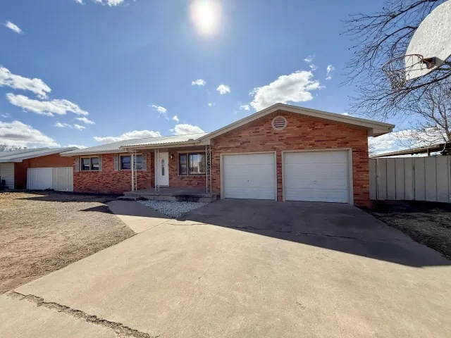 505 17th Street Seagraves, TX 79359