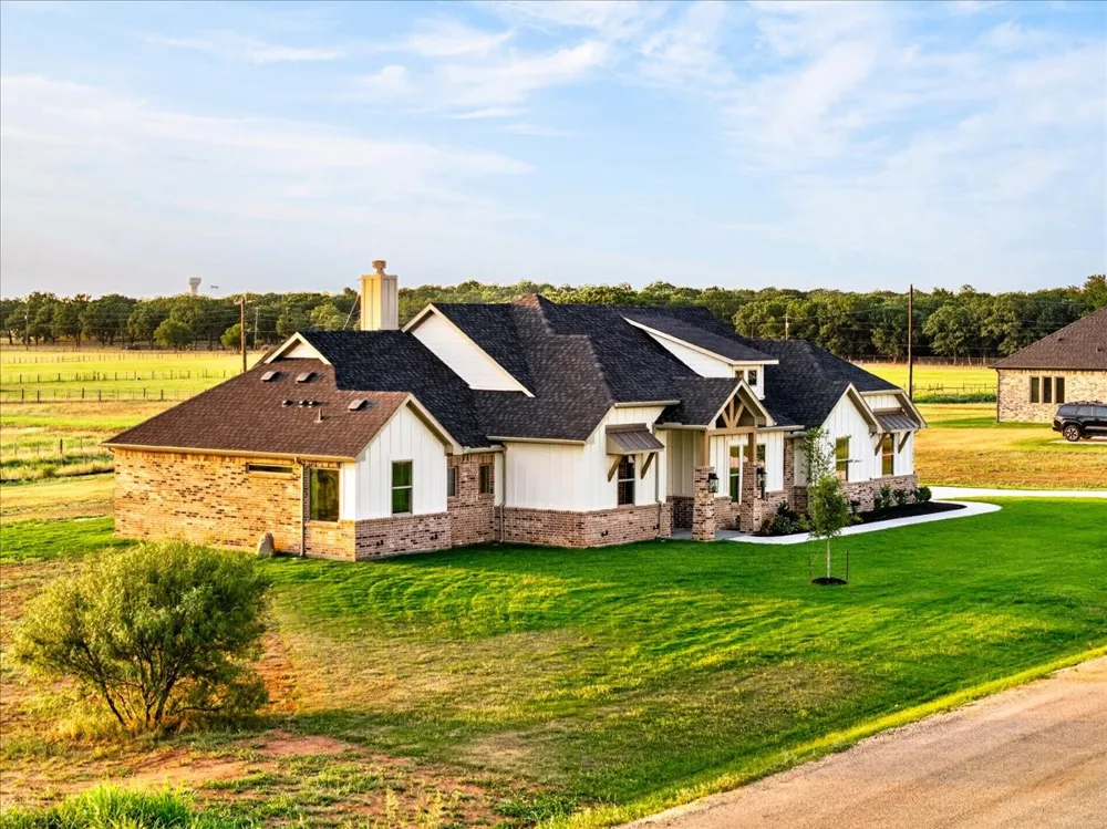 1016 Brock Heights Court Brock, TX 76087