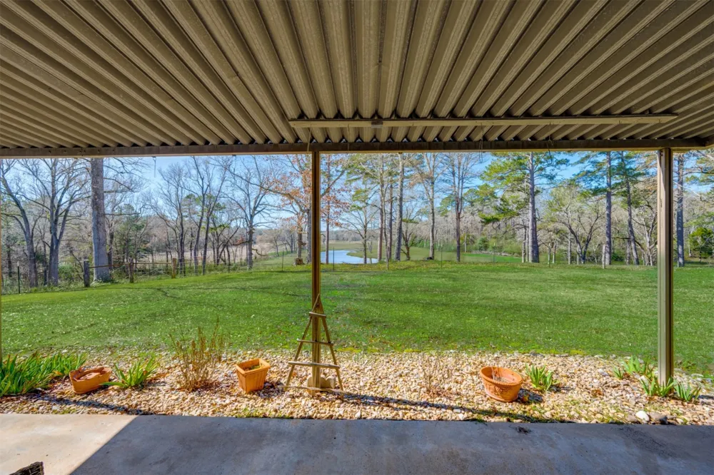 5730 E FM 323 Palestine, TX 75801