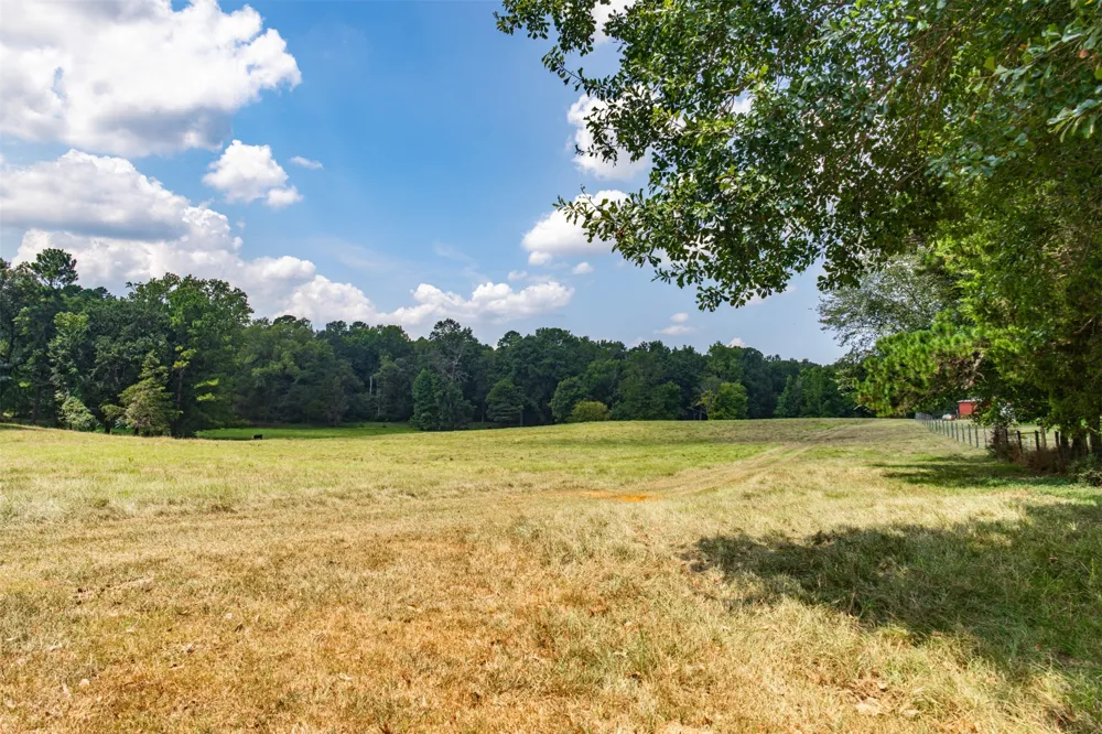 5730 E FM 323 Palestine, TX 75801