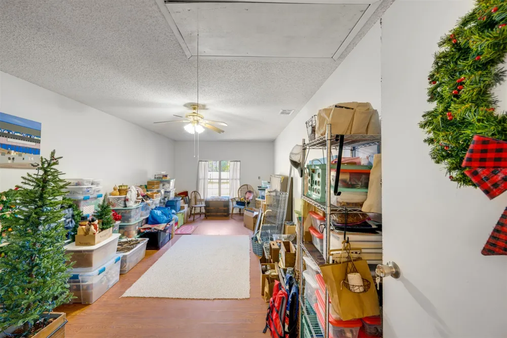 5730 E FM 323 Palestine, TX 75801