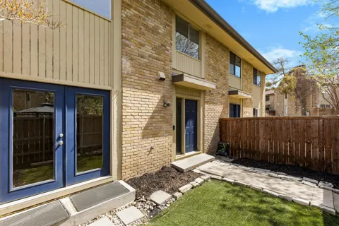 2632 Custer Parkway #C