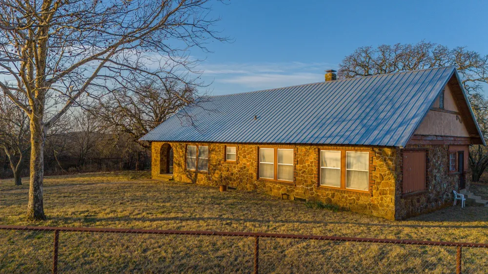 594 Bryson Lake Road Bryson, TX 76472