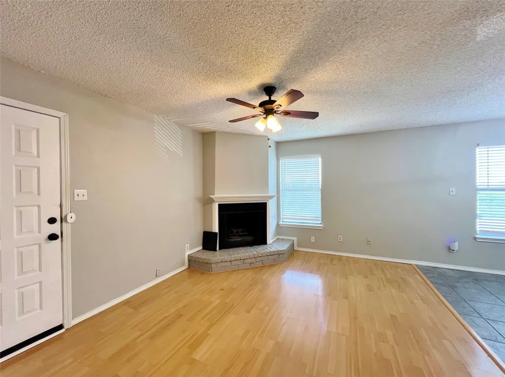 104 Woodie Way #C Fort Worth, TX 76108