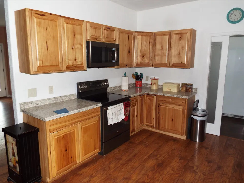 721 Midway Road Tool, TX 75143