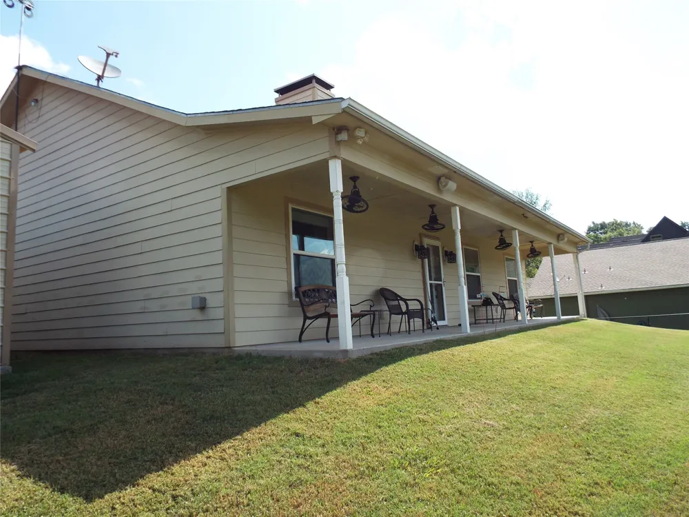 721 Midway Road Tool, TX 75143