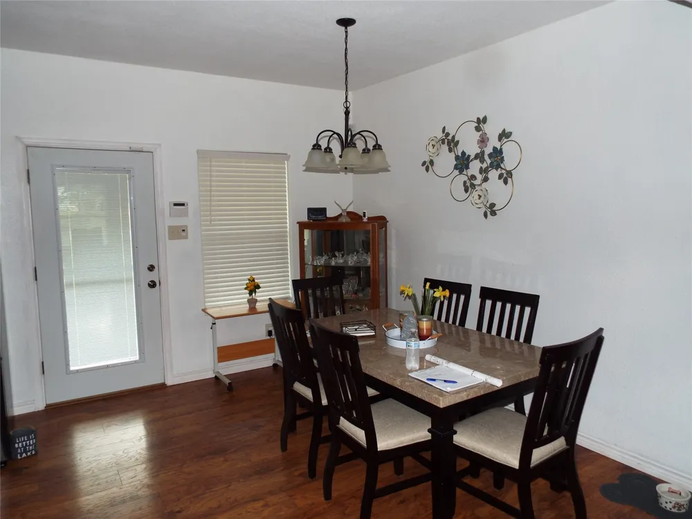 721 Midway Road Tool, TX 75143