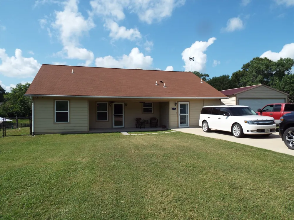721 Midway Road Tool, TX 75143