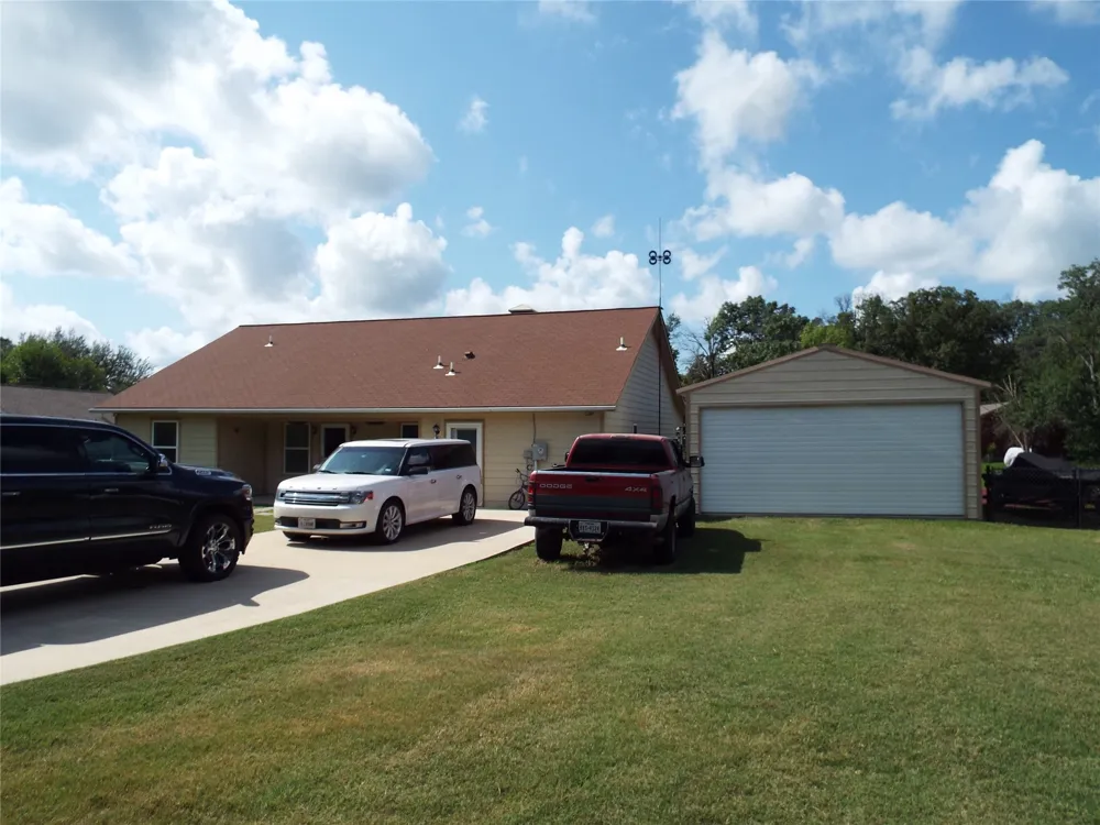 721 Midway Road Tool, TX 75143