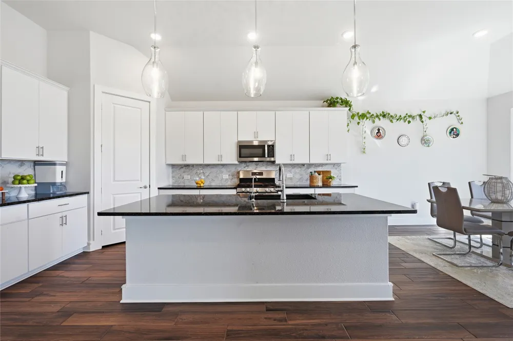 130 Laverna Lane Hickory Creek, TX 75065