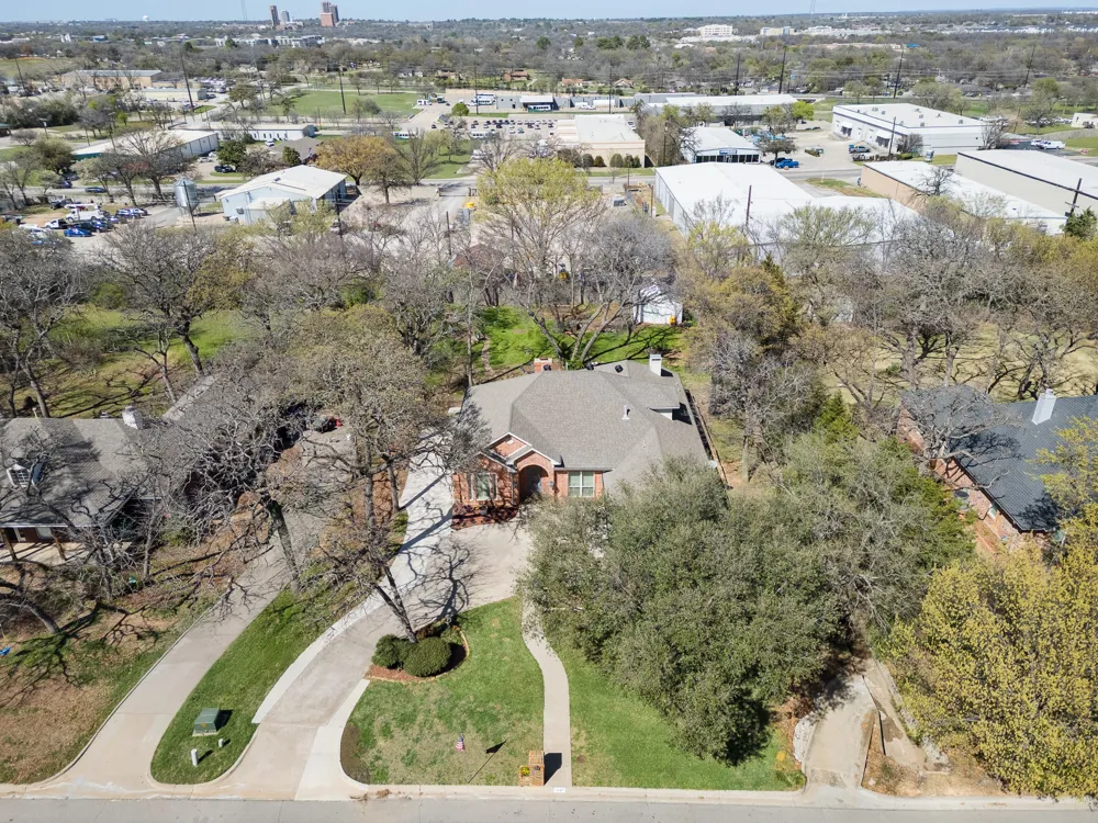 1007 Santa Fe Street Denton, TX 76205