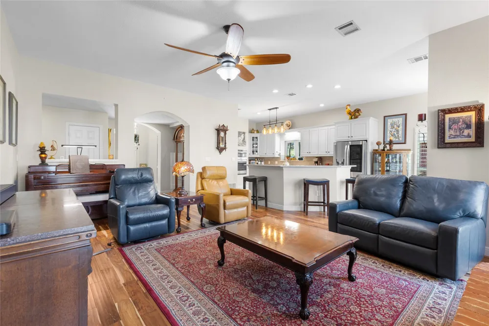 1007 Santa Fe Street Denton, TX 76205