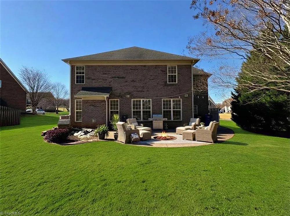 107 Autumn Frost Avenue Statesville, NC 28677