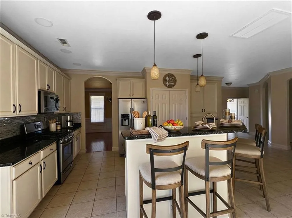 107 Autumn Frost Avenue Statesville, NC 28677