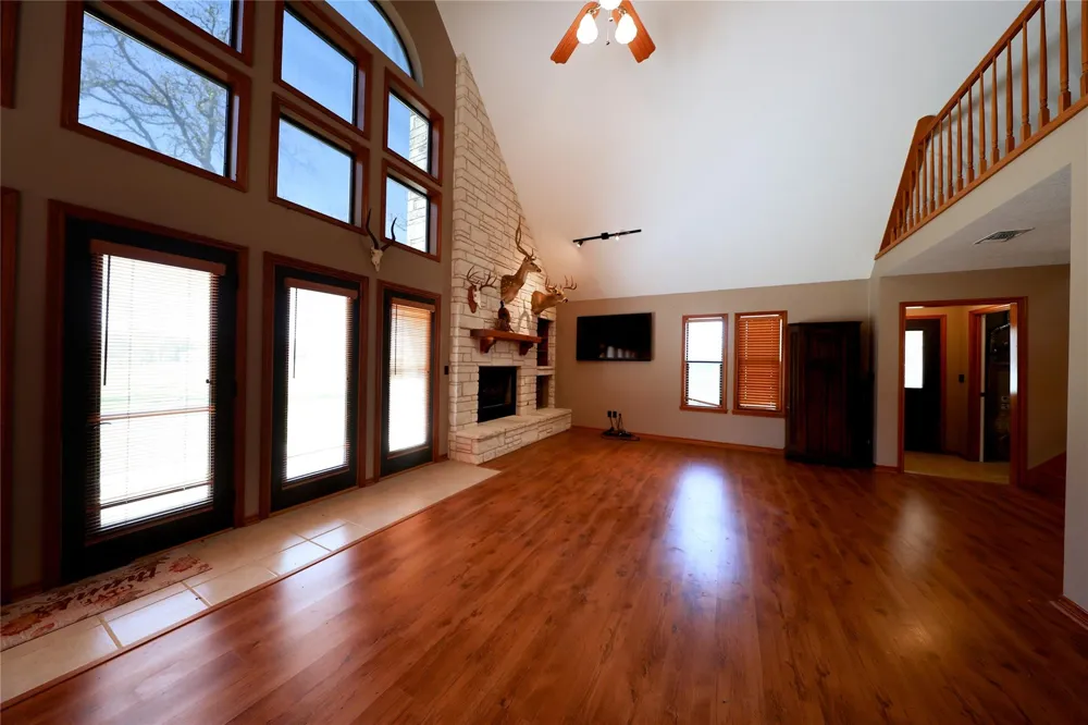 3337 Brunes Mill Road Columbus, TX 78934