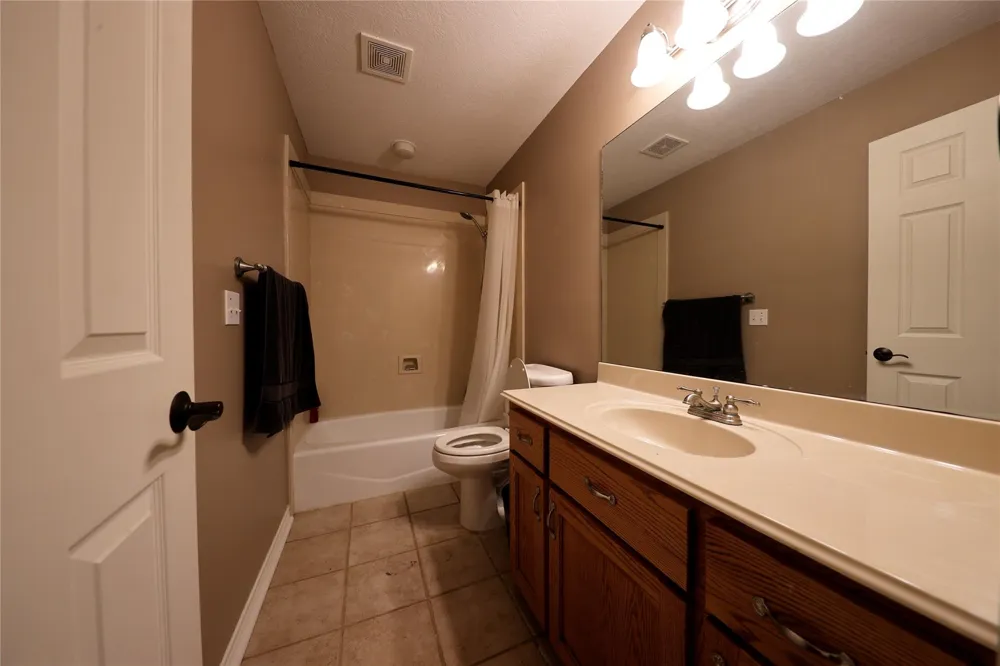 3337 Brunes Mill Road Columbus, TX 78934