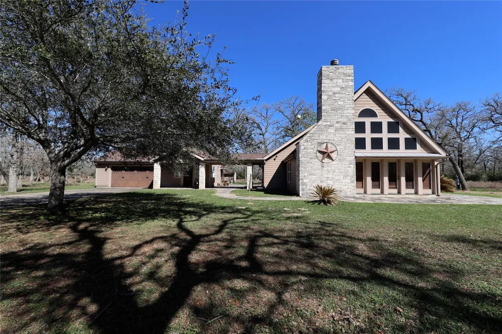 3337 Brunes Mill Road Columbus, TX 78934