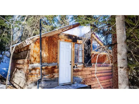 944 Roberts Road