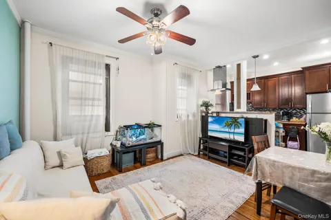 2137 33rd Street #3C