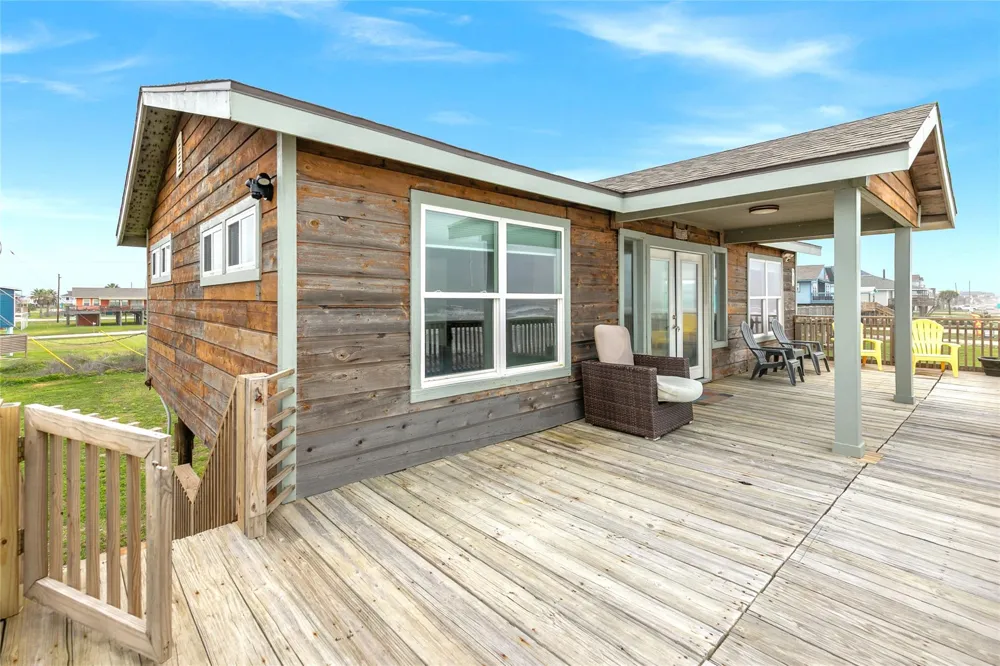 902 Beach Drive Surfside Beach, TX 77541