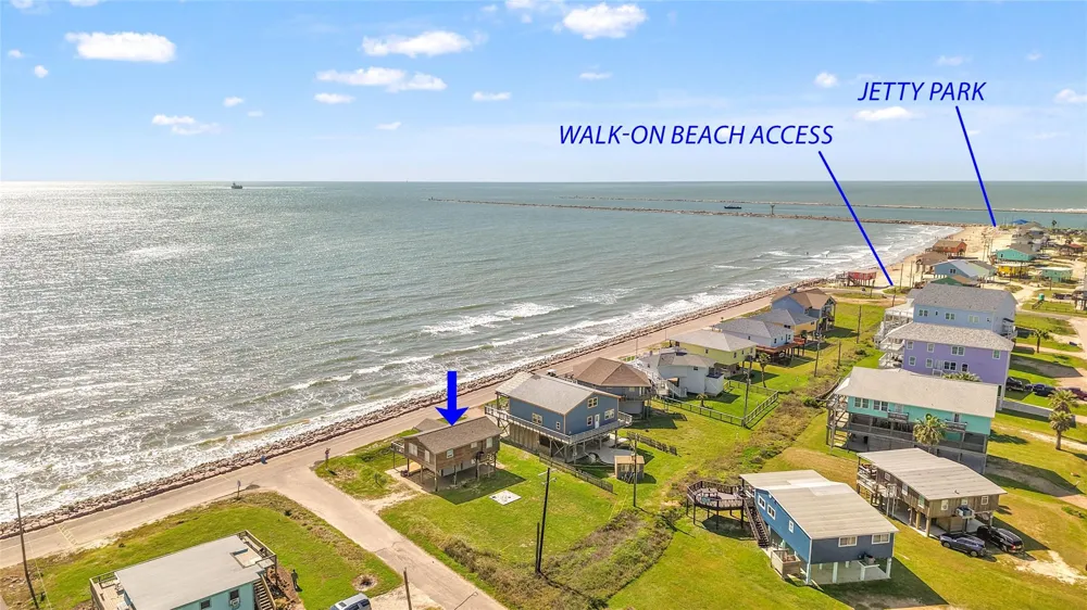 902 Beach Drive Surfside Beach, TX 77541