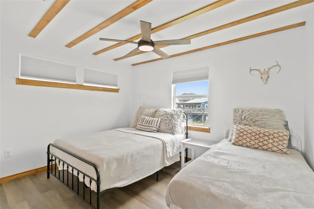 902 Beach Drive Surfside Beach, TX 77541