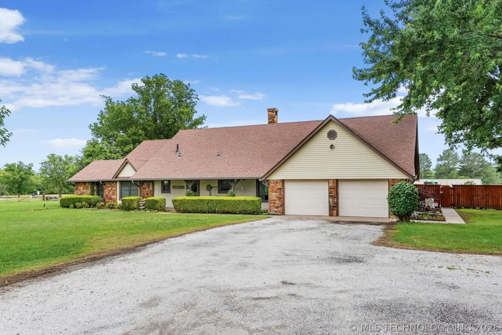 4152 W Oak Street Skiatook, OK 74070