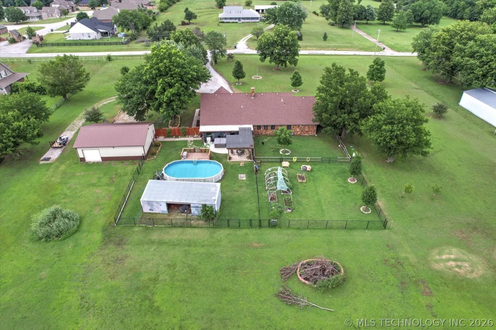4152 W Oak Street Skiatook, OK 74070