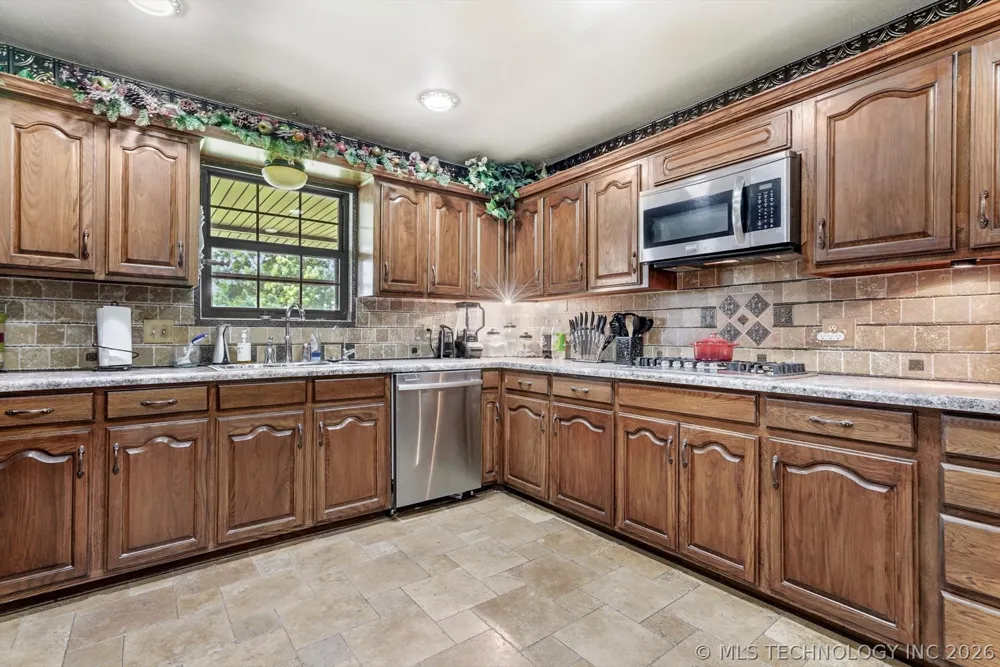 4152 W Oak Street Skiatook, OK 74070