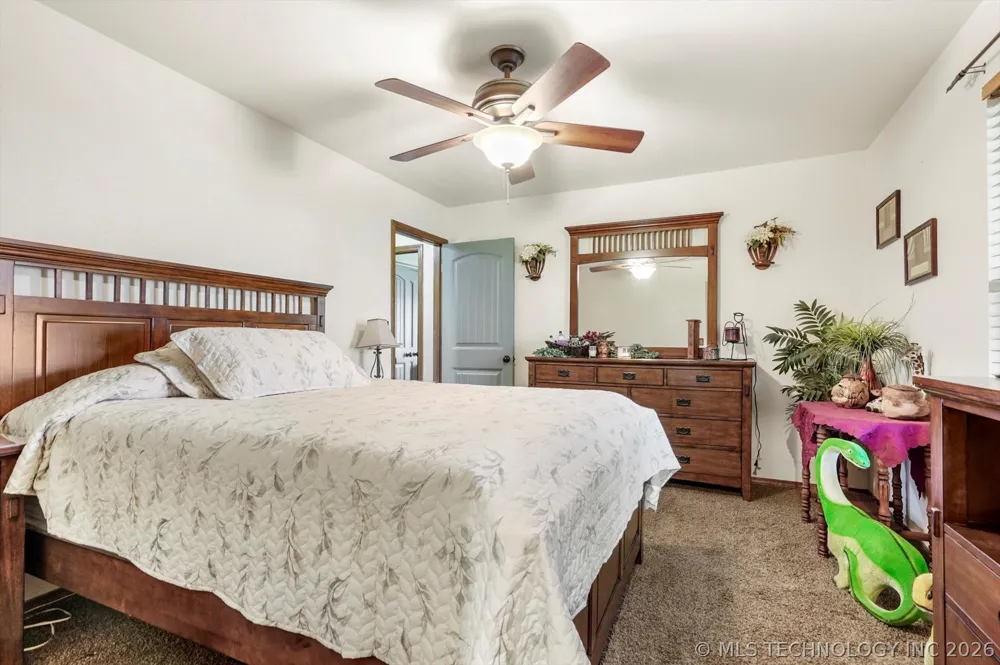 4152 W Oak Street Skiatook, OK 74070