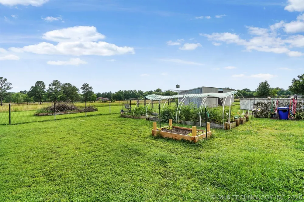 4152 W Oak Street Skiatook, OK 74070