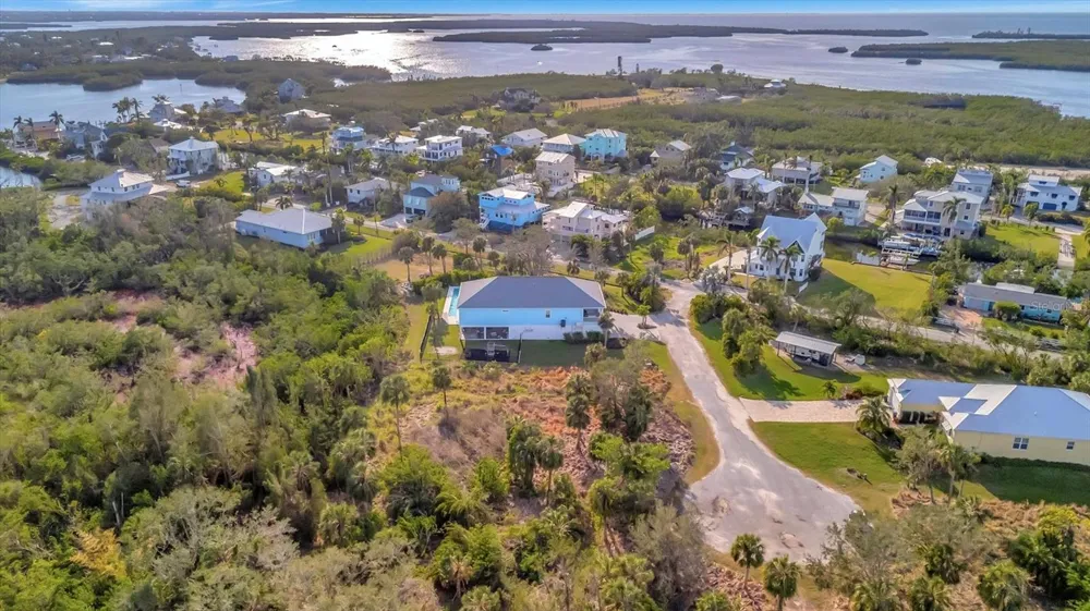 1909 KENNEDY COURT Terra Ceia, FL 34250