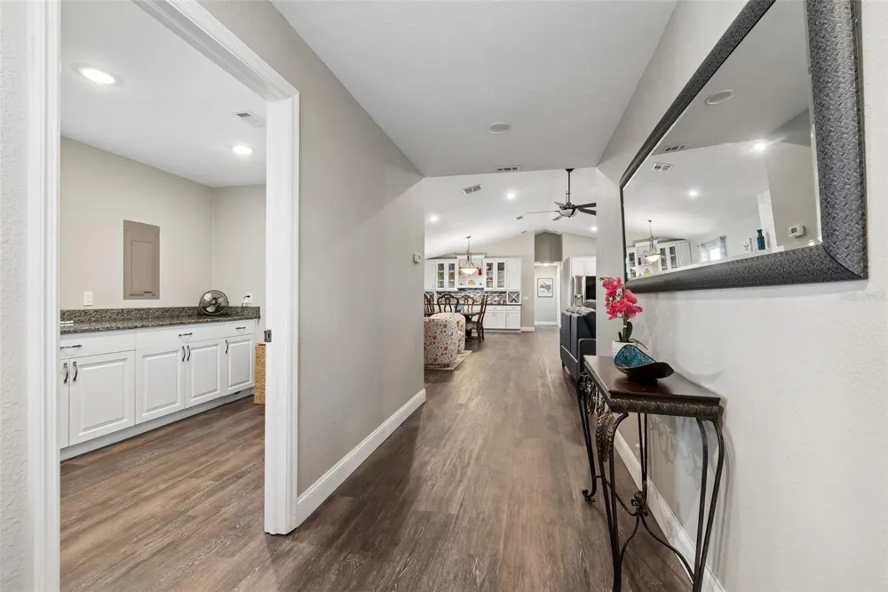 9901 BAY DRIVE Gibsonton, FL 33534