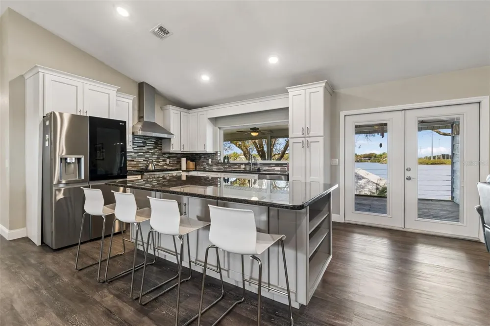 9901 BAY DRIVE Gibsonton, FL 33534