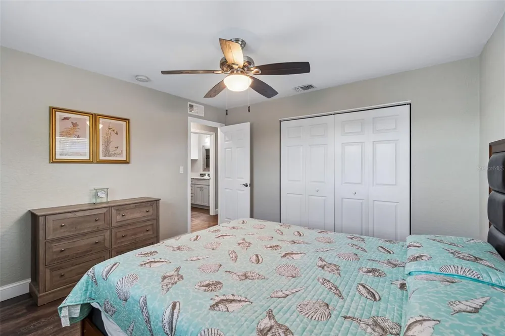 9901 BAY DRIVE Gibsonton, FL 33534