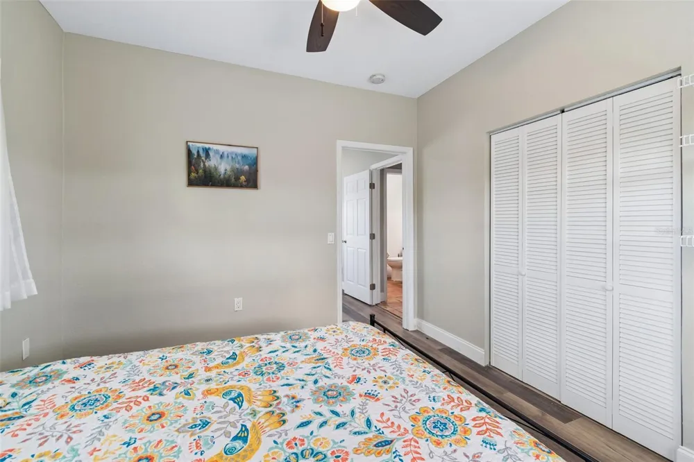9901 BAY DRIVE Gibsonton, FL 33534