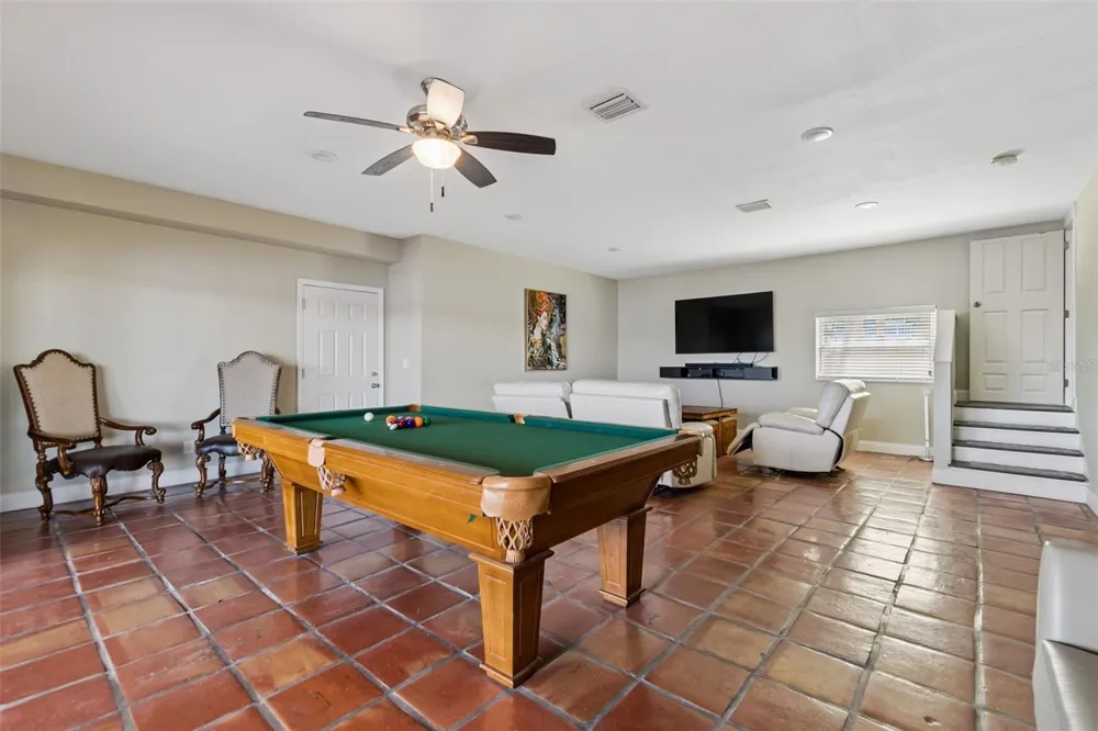 9901 BAY DRIVE Gibsonton, FL 33534