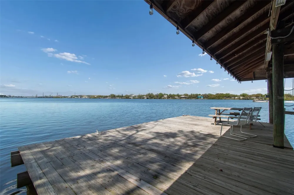 9901 BAY DRIVE Gibsonton, FL 33534