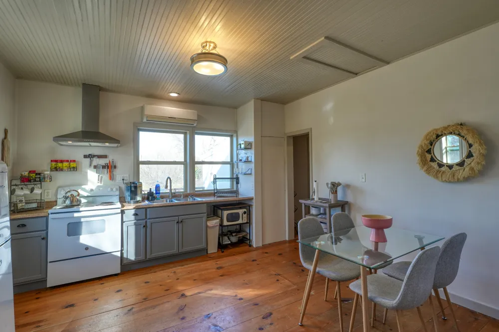 305 W Tarrant Street Llano, TX 78643