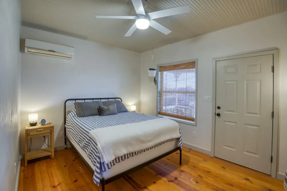 305 W Tarrant Street Llano, TX 78643