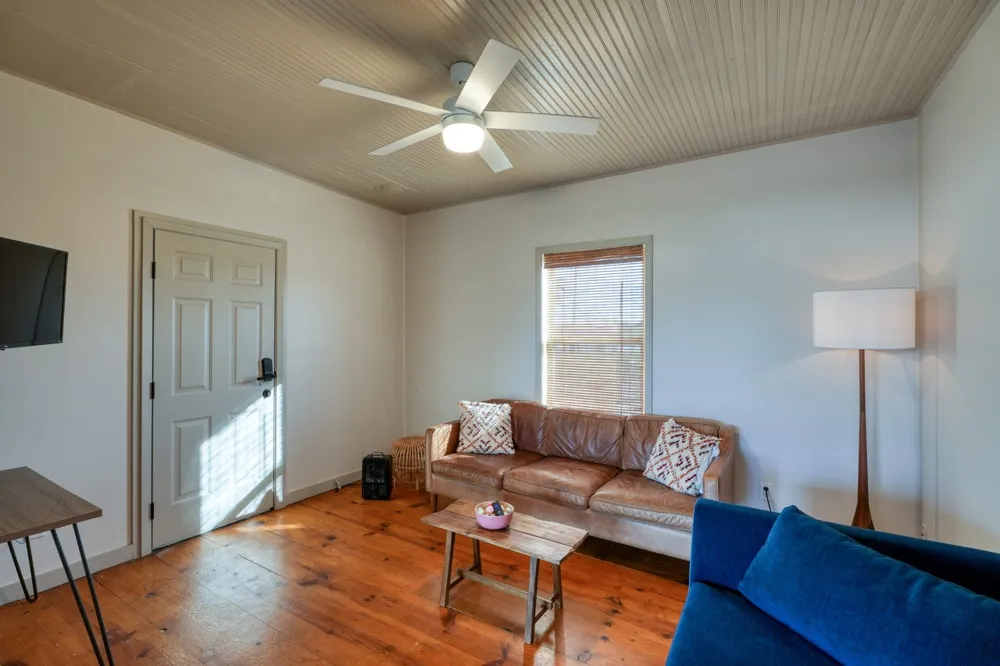 305 W Tarrant Street Llano, TX 78643