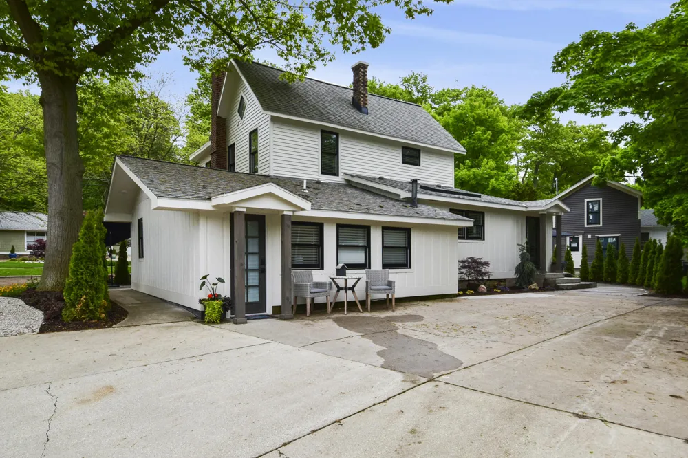 748 Holland Street Saugatuck, MI 49453