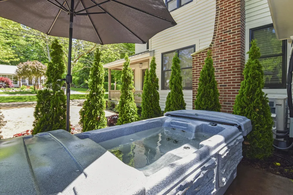 748 Holland Street Saugatuck, MI 49453