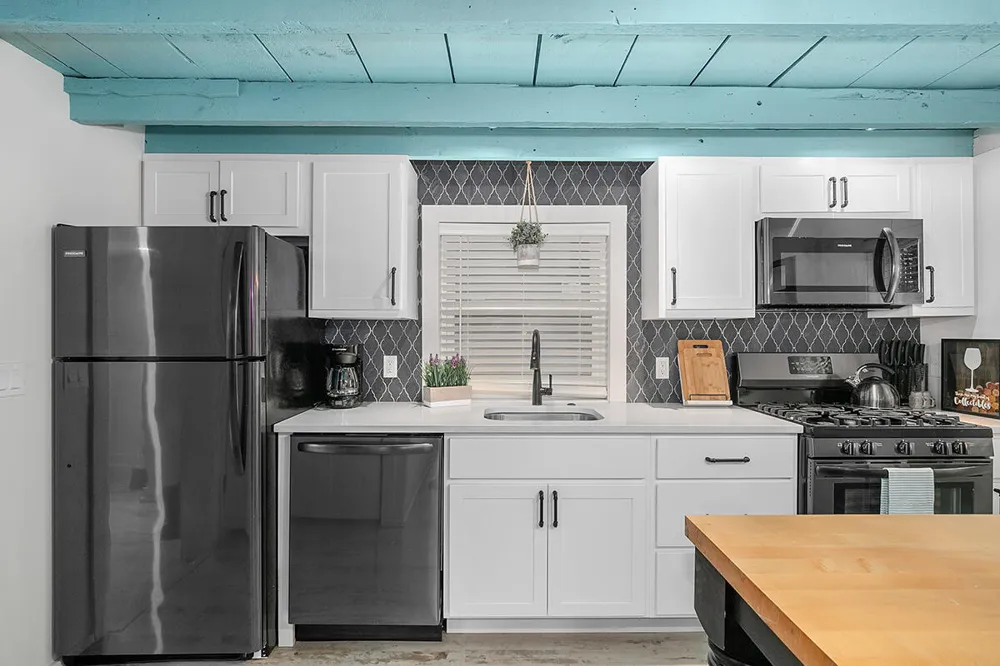 748 Holland Street Saugatuck, MI 49453