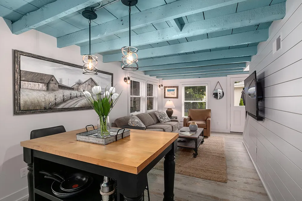 748 Holland Street Saugatuck, MI 49453