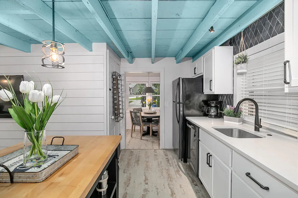 748 Holland Street Saugatuck, MI 49453